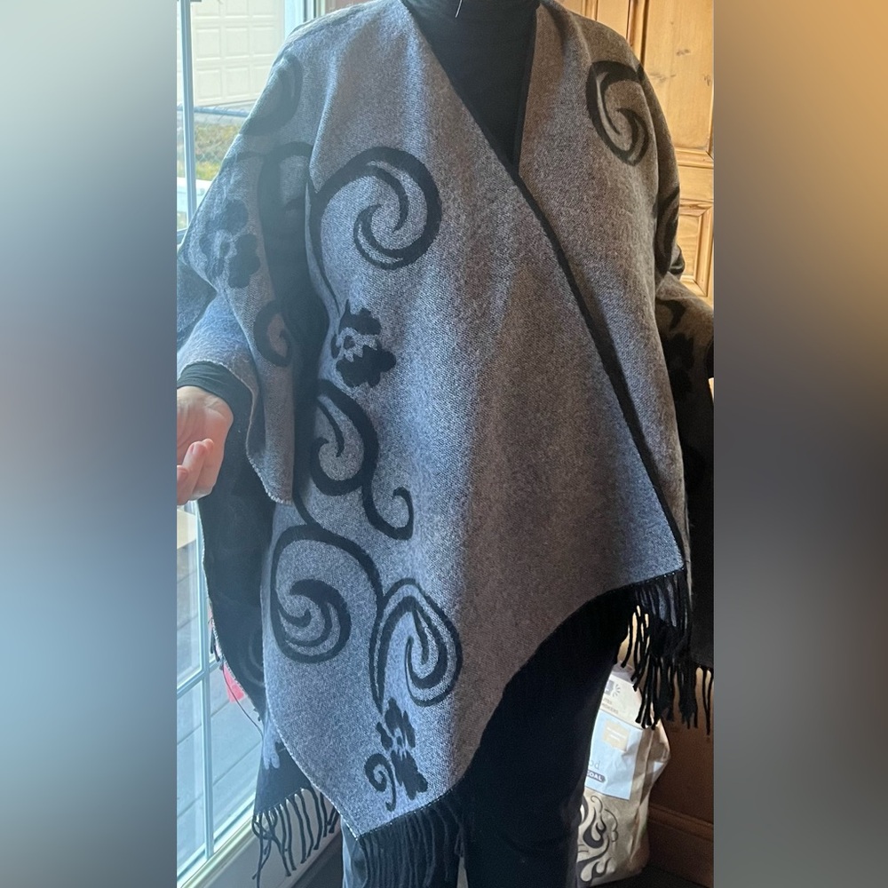 Beautiful Wool Reversible Poncho